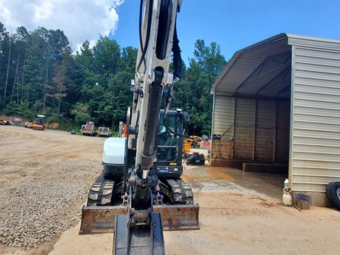 BOBCAT E85
