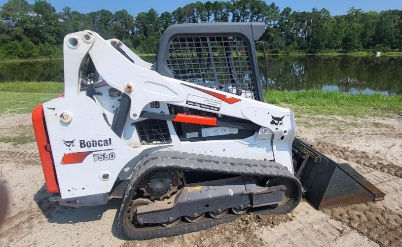 BOBCAT T595