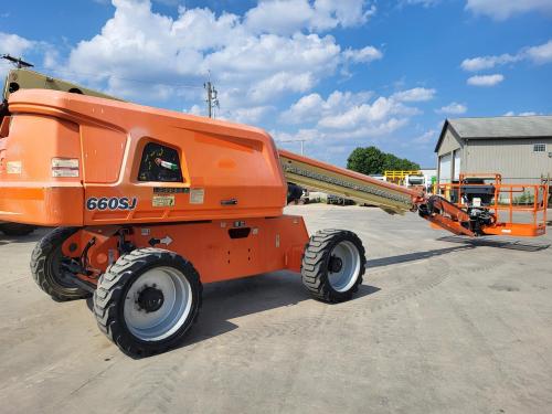 2019 JLG 660SJ