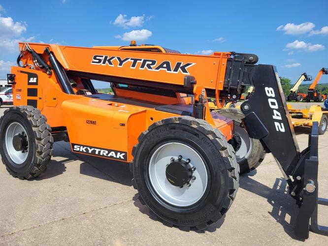 SKY TRAK 8042