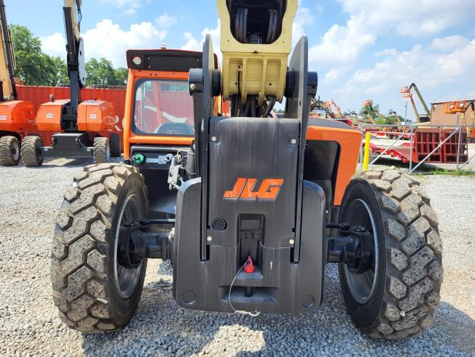JLG 943