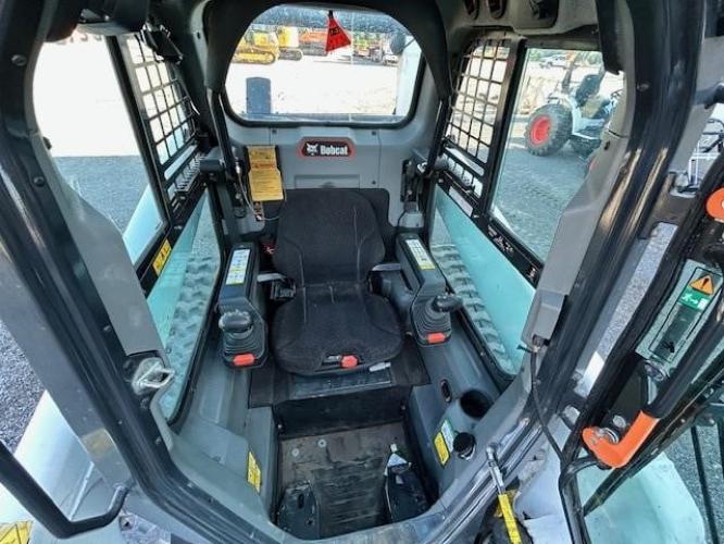 BOBCAT T76