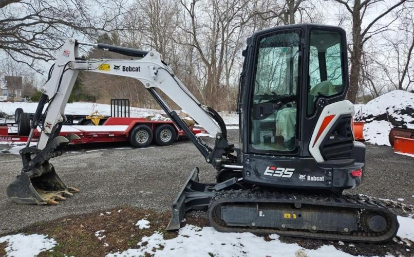 BOBCAT E35