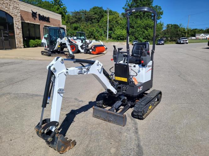 BOBCAT E10