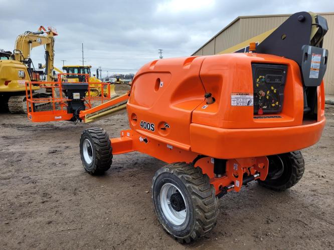 JLG 400S