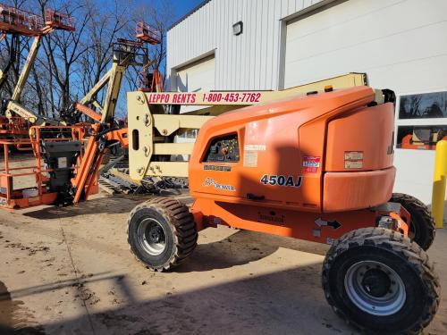 2019 JLG 450AJ