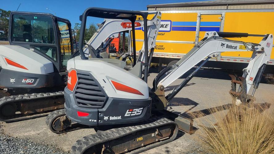 BOBCAT E35R2
