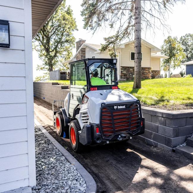 L35 Small Articulated Loader