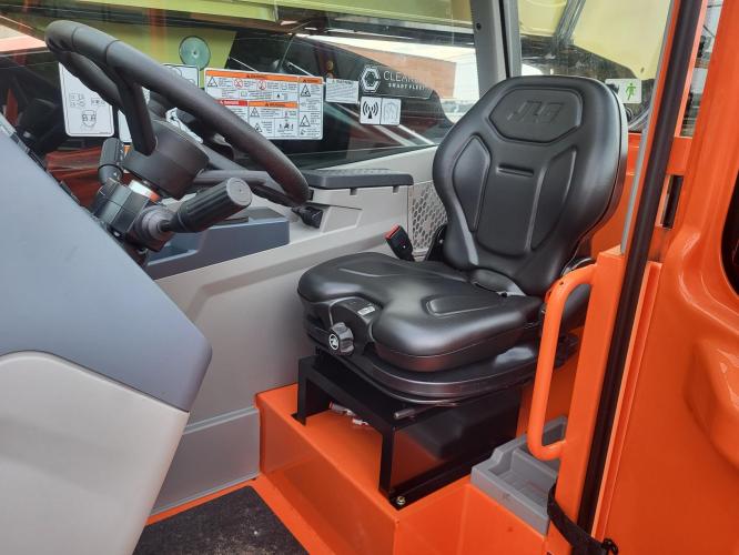 JLG 1255