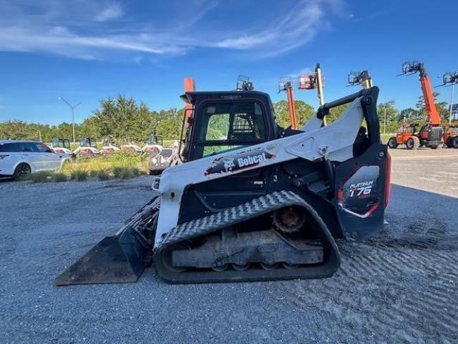 BOBCAT T76