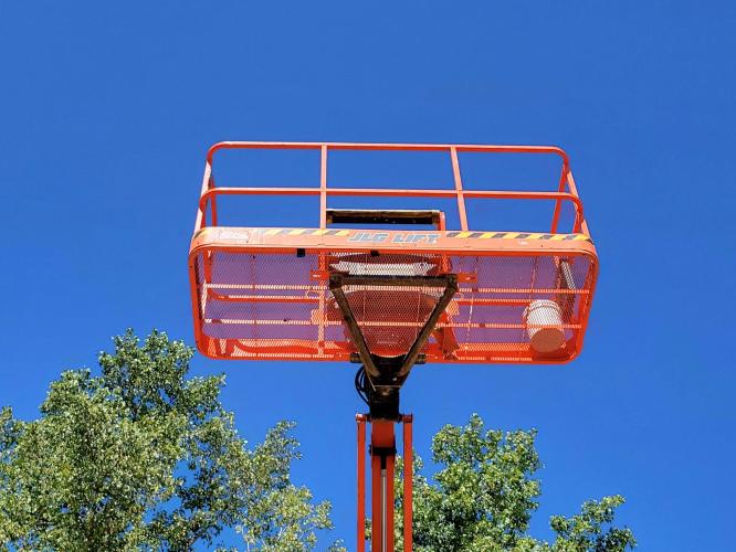 JLG 600AJ