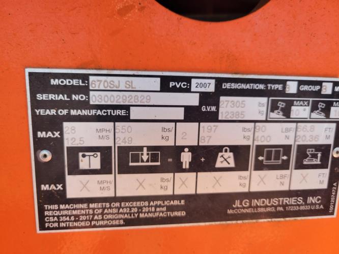 JLG 670SJ