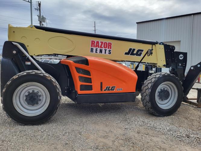 JLG 1255