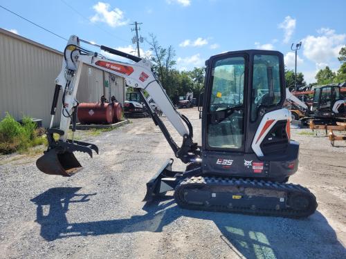 2023 BOBCAT E35R2