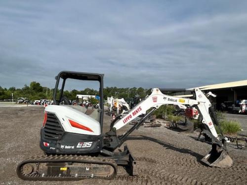 2019 BOBCAT E35