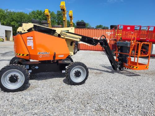 2025 JLG 340AJ