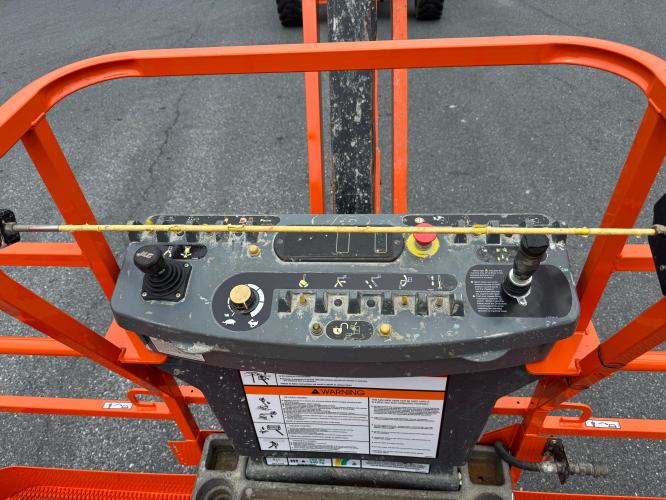 JLG Used 860SJ