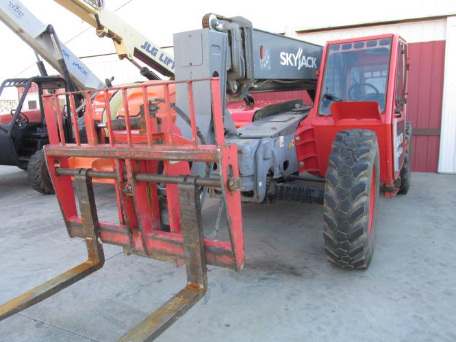 Skyjack Used SJ843TH