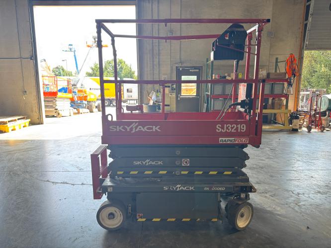 SkyJack Used SJ3519