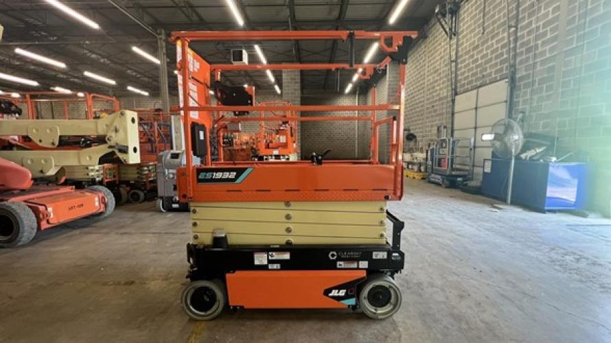 JLG New ES1932