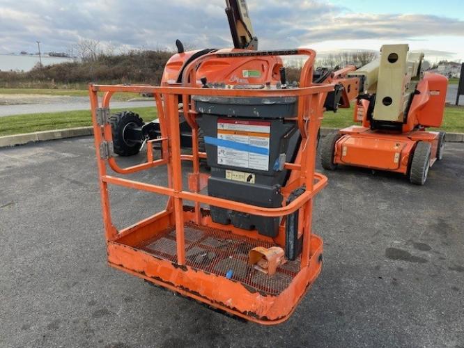 JLG Used E400AJPN