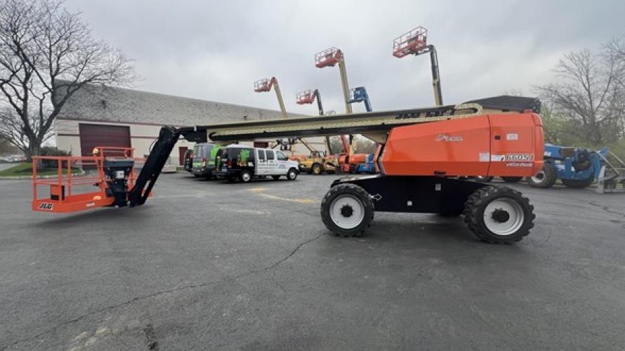 JLG Factory Reconditioned 660SJ