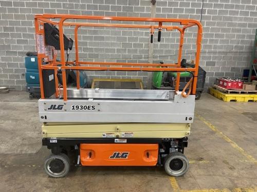 2011 JLG 1930ES