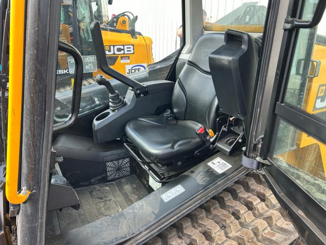 JCB 270T Compact Track Loader