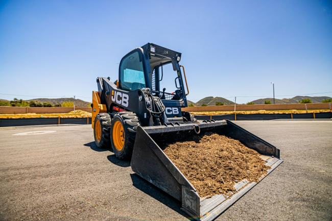 215 Skid Steer Loader