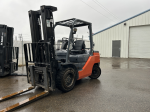 Toyota 8FGU32 Pneumatic Forklift