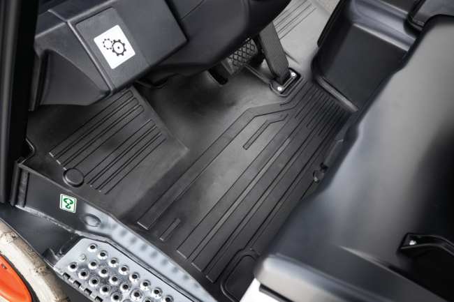 Small 4-Wheel Electric Pneumatic (3,000-4,000 LBS)