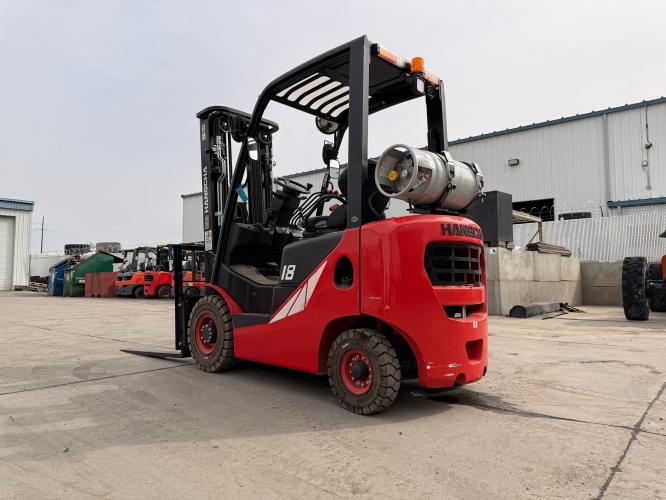 Hangcha CPYD18 Pneumatic Forklift