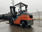 Toyota 8FGU32 Pneumatic Forklift