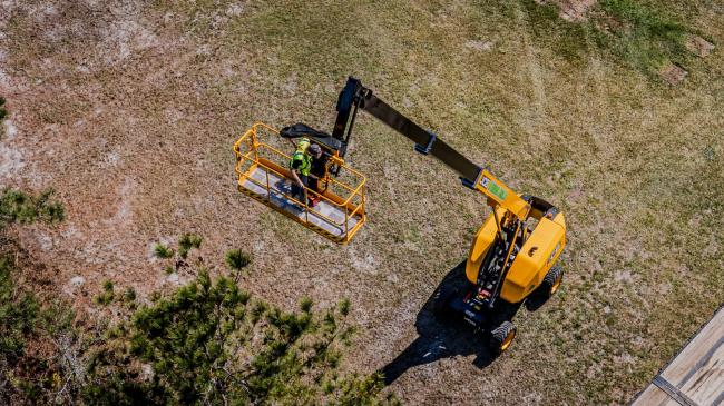 T65D Telescopic Boom Lift