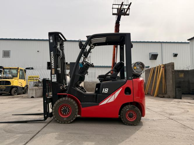 Hangcha CPYD18 Pneumatic Forklift
