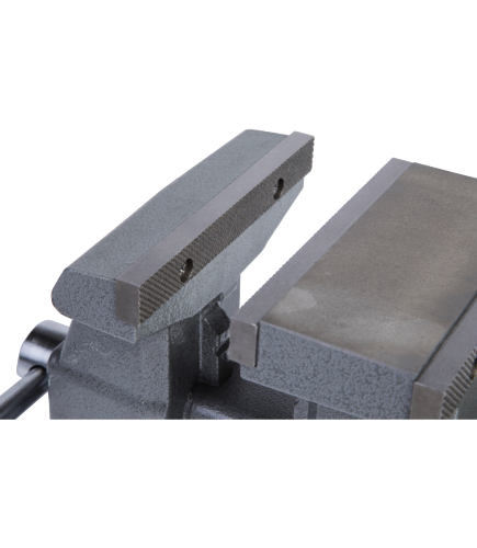 Wilton Reversible Bench Vise 6-1/2” Jaw Width with 360° Swivel Base