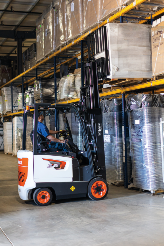 Medium 4-Wheel Electric Cushion (4,000-6,500 LBS)