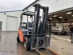 Toyota 8FGU32 Pneumatic Forklift