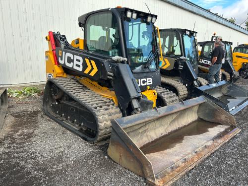2023 JCB 3TS-8T