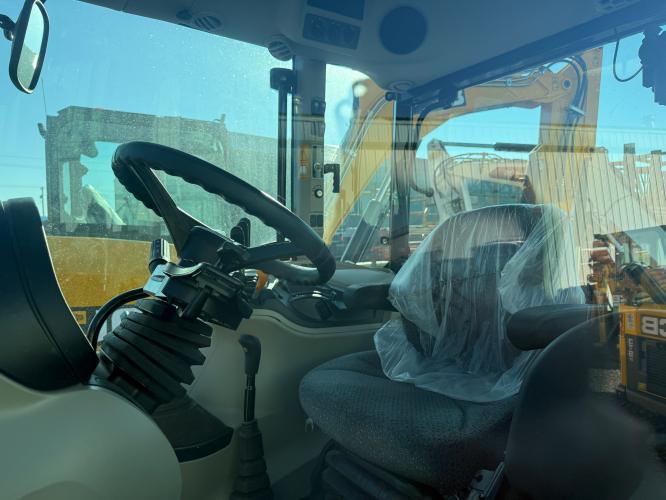 Massey Ferguson 4710 Tractor