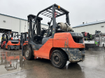 Toyota 8FGU30 Pneumatic Forklift