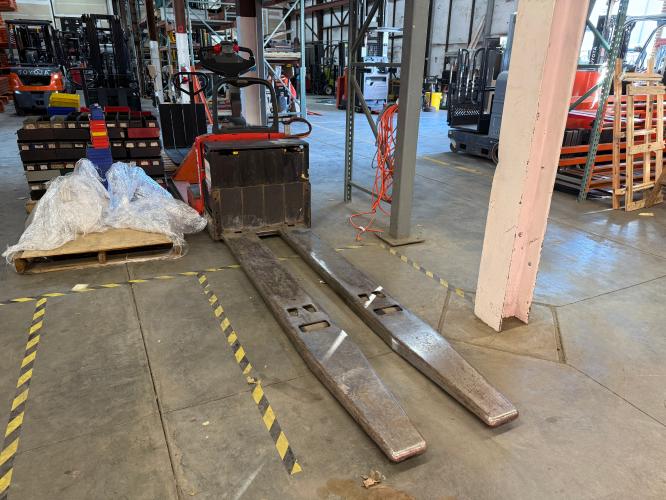 Raymond 8410FRE60L Electric Pallet Jack