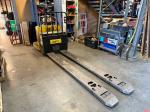 Yale MPE060LVGN24T2796 Electric Pallet Jack