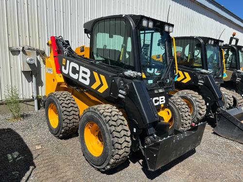 2023 JCB 3TS-8W