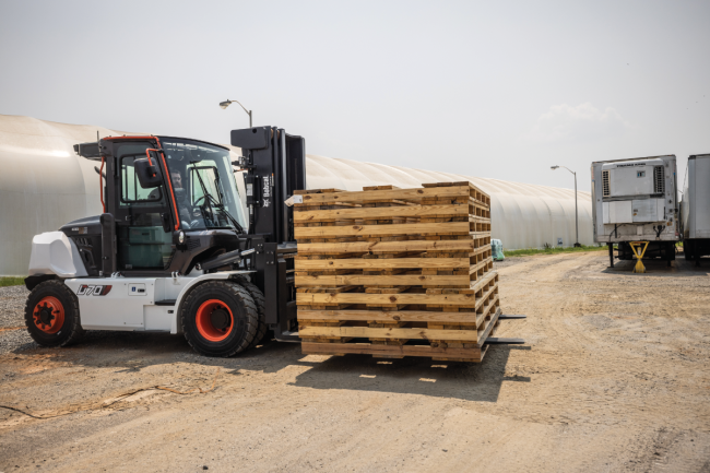 Large Diesel Pneumatic (13,500-20,000 LBS)