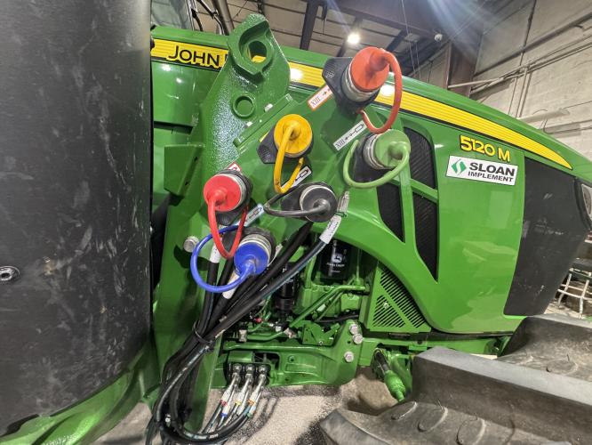 John Deere 5120M