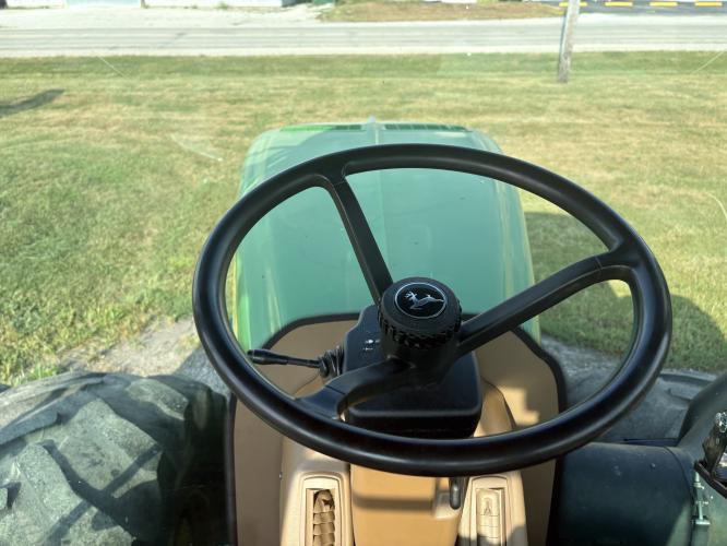 John Deere 9530