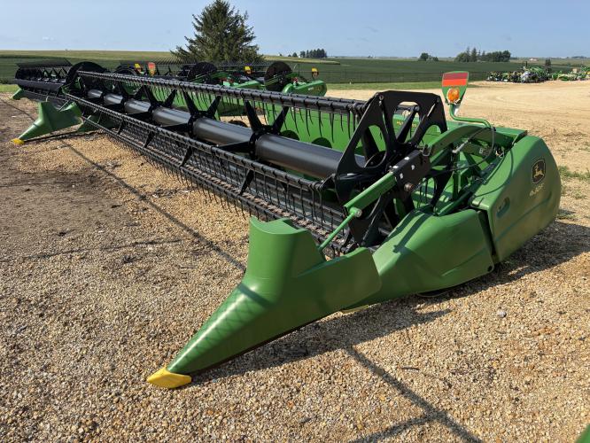 John Deere 630F