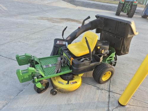 2018 John Deere Z235E