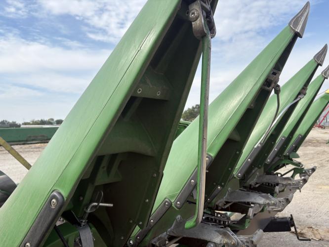 John Deere C8R